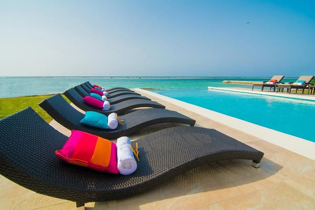 מונטגו ביי Dreamtime By The Sea Seven Bedroom Villa 0*, מונטגו ביי