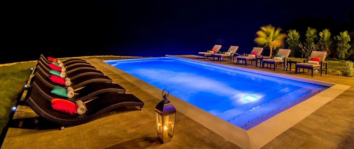 Dreamtime By The Sea Seven Bedroom Villa Montego Bay